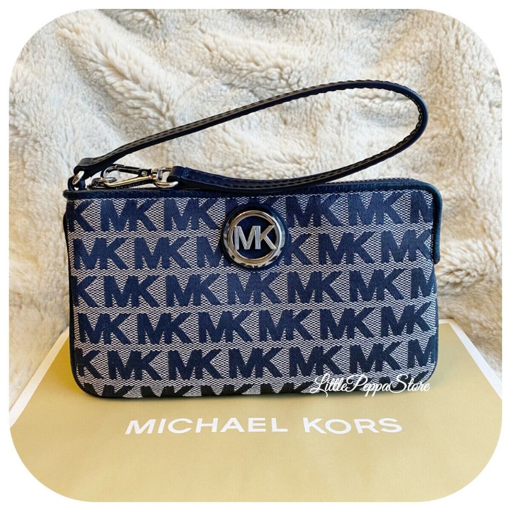 MICHAEL KORS FULTON TZ WRISTLET JACQUARD NAVY